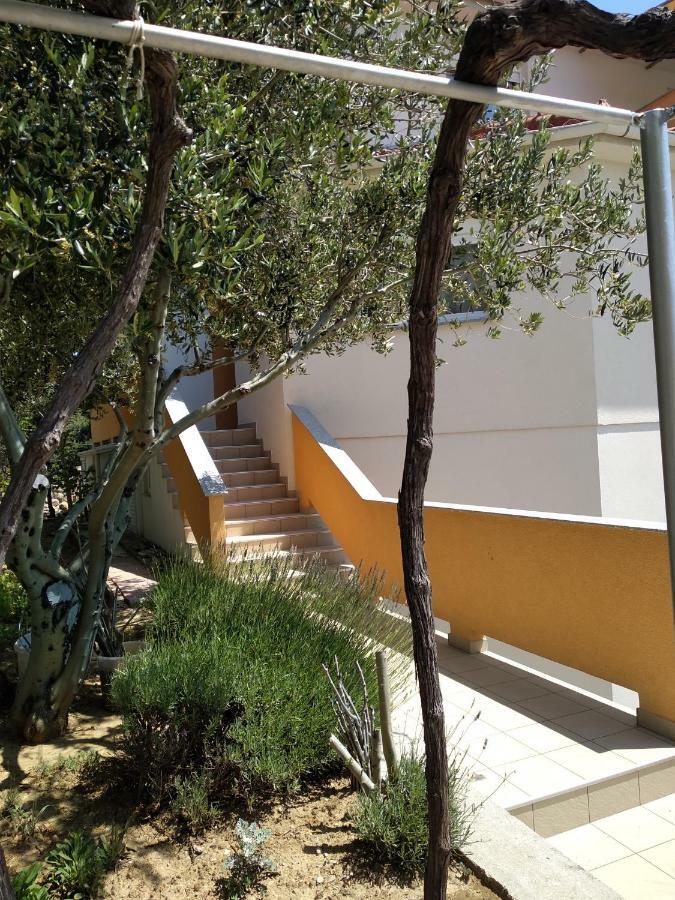 Apartments Palit Rab Town Ngoại thất bức ảnh